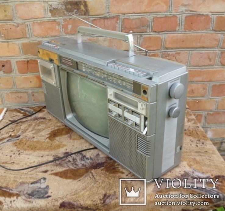 Переносная магнитола со встроеным ТВ.Panasonic Solid State TV TR - 1200 X 1980, фото №3