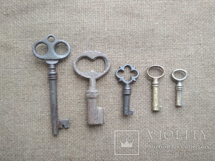 Миниатюрные ключи (5 шт).