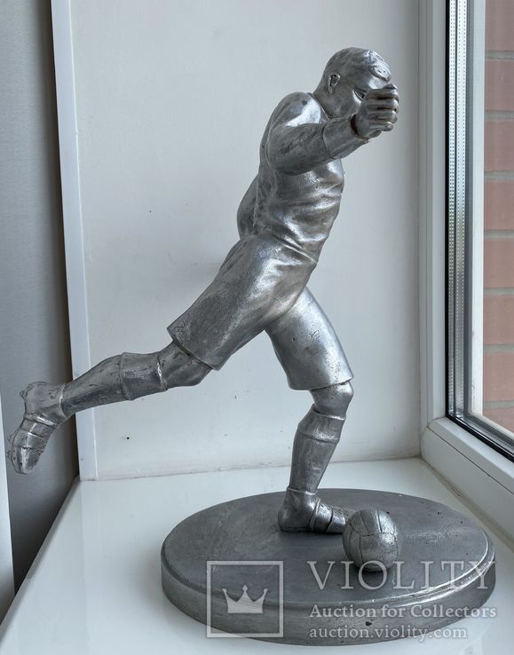 Большая Советская спортивная скульптура «Футболист», 1950-1960г., фото №7