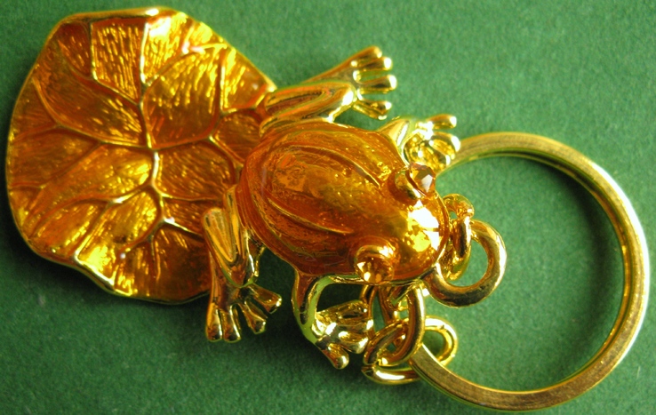 Брелок " золотая жабка " , Сувенирный брелок " золотая лягушка ", photo number 5
