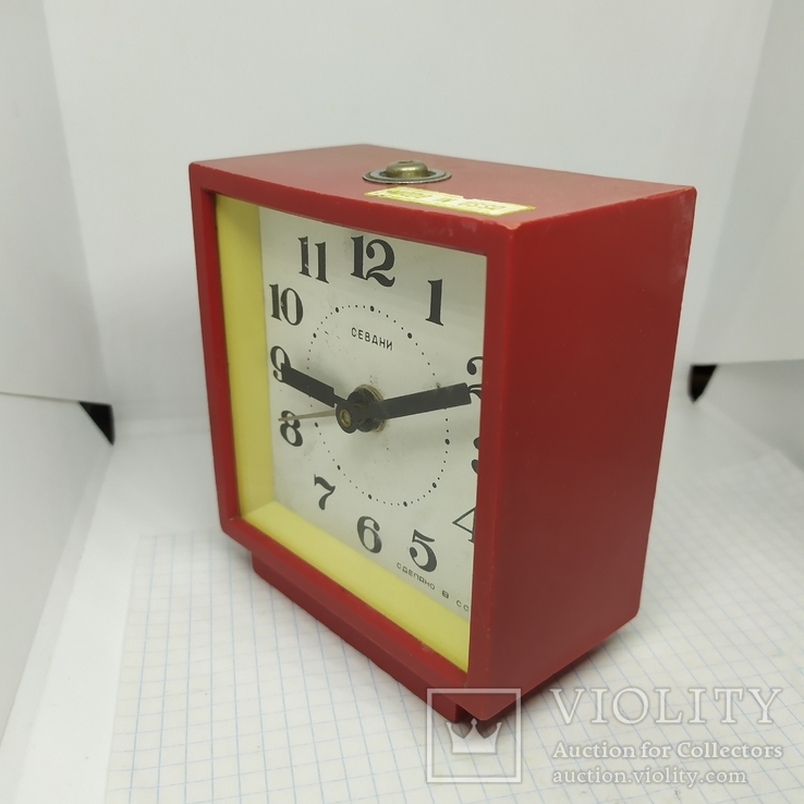 Часы с будильником Севани, СССР. На ходу, фото №8
