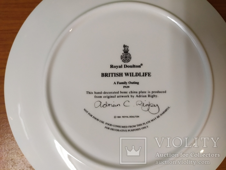 Фарфоровая тарелка семья Зайчика Royal Doulton, фото №5