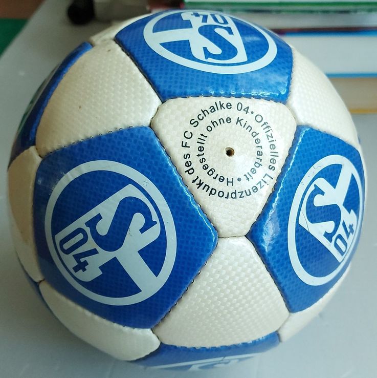 Мяч футбольный, клубный Шальке 04. Schalke 04.
