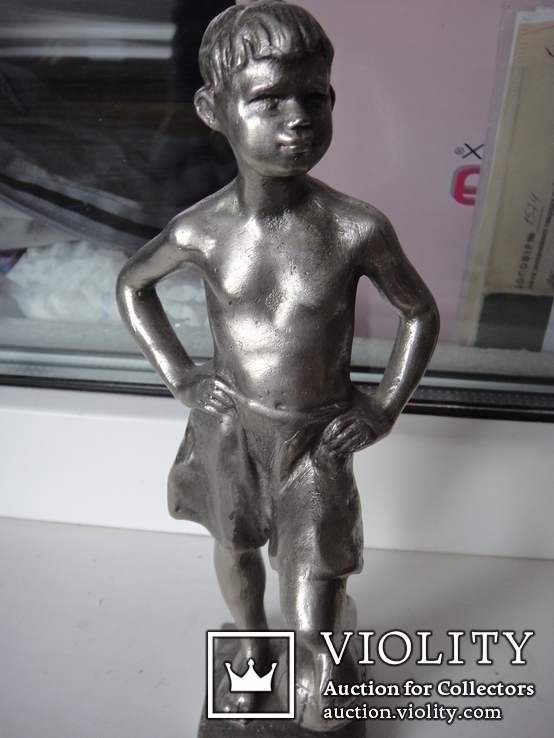 "Мальчик с мячом" скульптор Бельская В. ,1962 год, силумин, фото №2