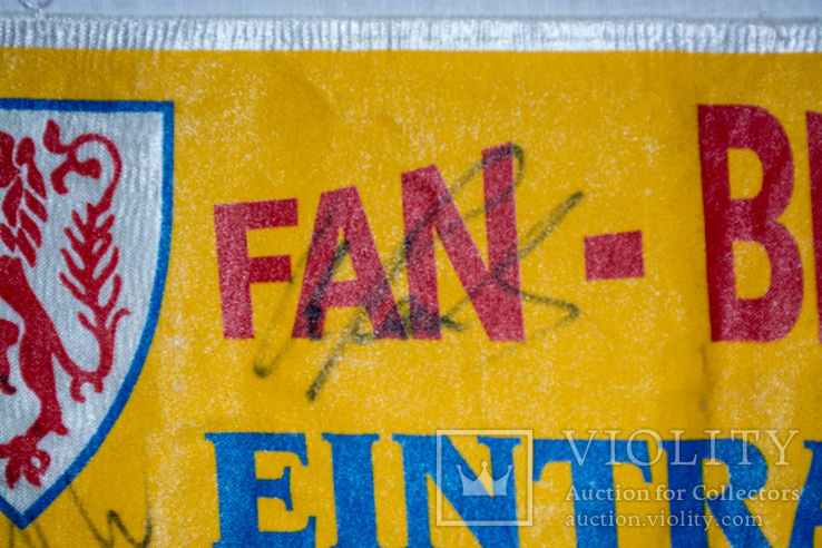 Платок з автографами футбольногї команди Eintracht braunschweig, фото №4