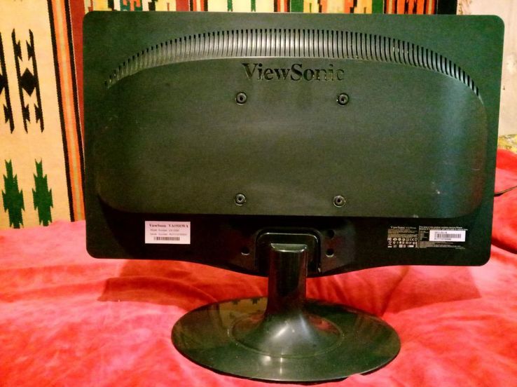 19'' LCD Монитор Wide ViewSonic VA1931wa с кабелями, photo number 4