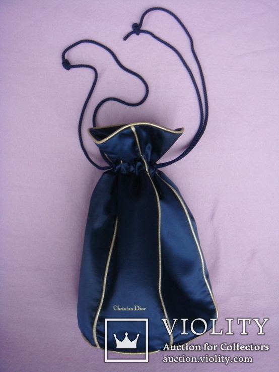 Сумка форма мешок, стиль Помпадур, надпись Christian Dior