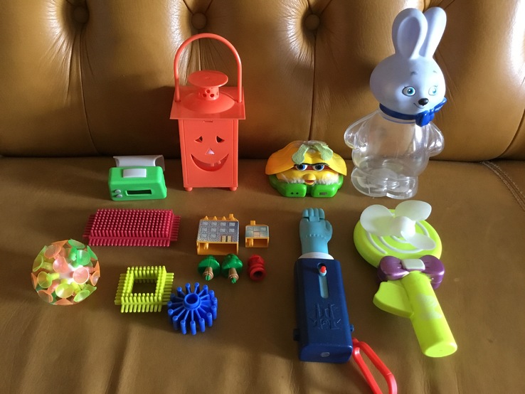 Набор игрушек: вентилятор, лампа, копилка и др., numer zdjęcia 2