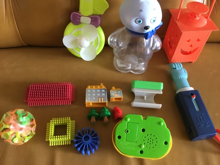 Набор игрушек: вентилятор, лампа, копилка и др., numer zdjęcia 8