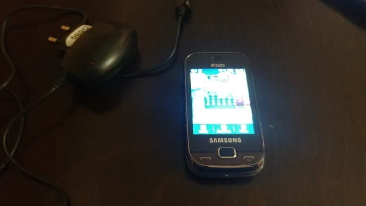 SAMSUNG B5722