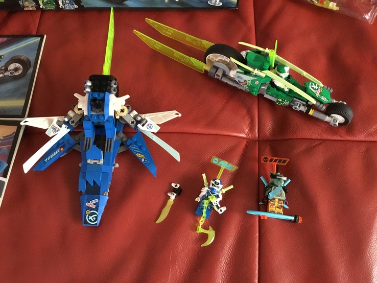 LEGO Лего NINJAGO Скоростные рейсеры Джея и Ллойда 71709, фото №3