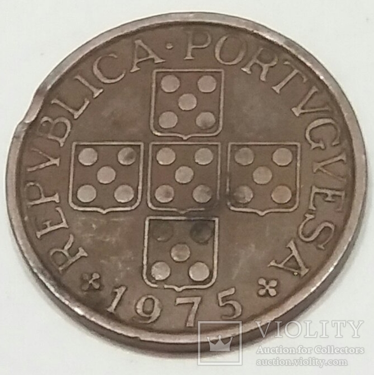 Португалія 50 сентаво, 1975, фото №3