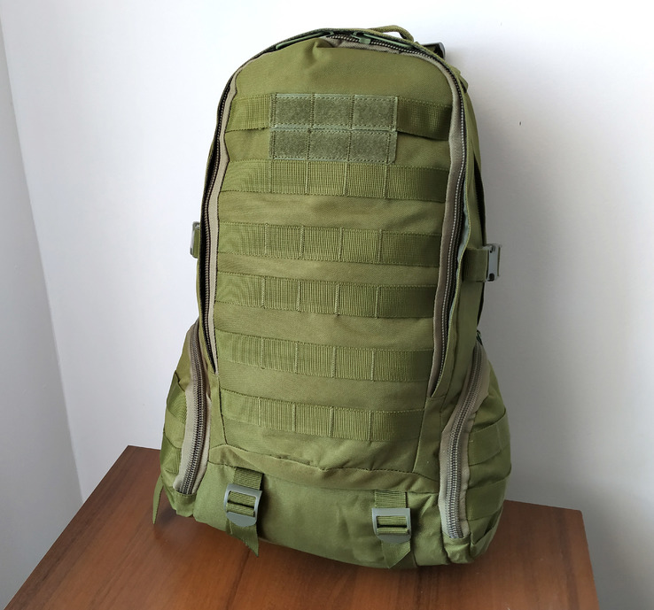 Тактический городской штурмовой рюкзак с системой M.O.L.L.E олива
