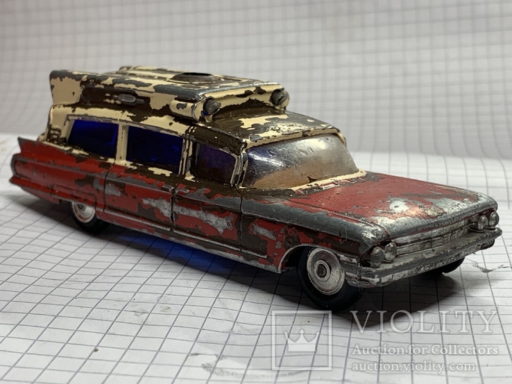 Corgi Toys Superior Ambulance On Cadillac Chassis