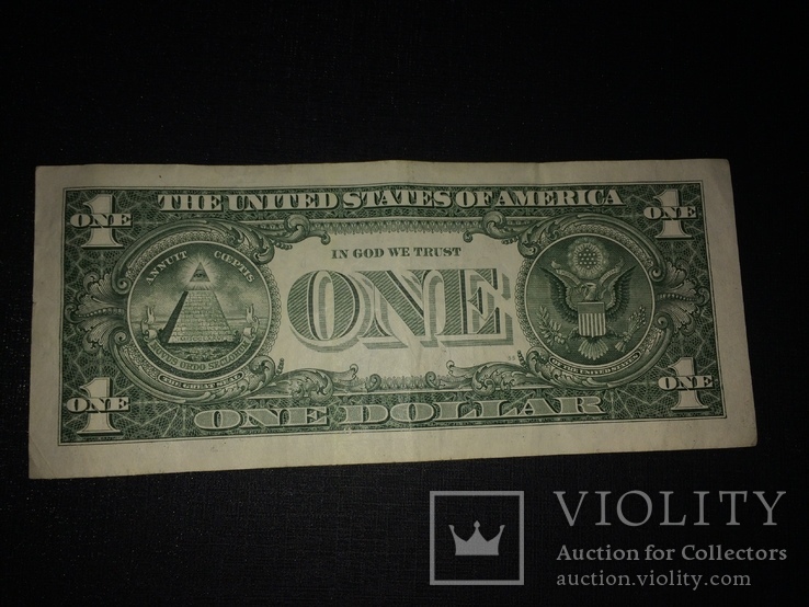 1$ 2013 с годом рождения в номере 1976 год., One dollar  США, фото №3