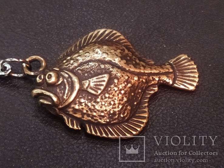 Рыба подарок рыбаку бронза брелок коллекционная миниатюра