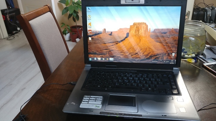 Ноутбук Asus F5RL 15.4 Pentium T2310 (1.46GHZ) ОЗУ2ГБ/HDD320/X1100, numer zdjęcia 10