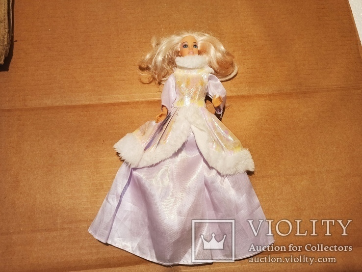 Кукла "Блондинка в сиреневой шубке"., фото №2