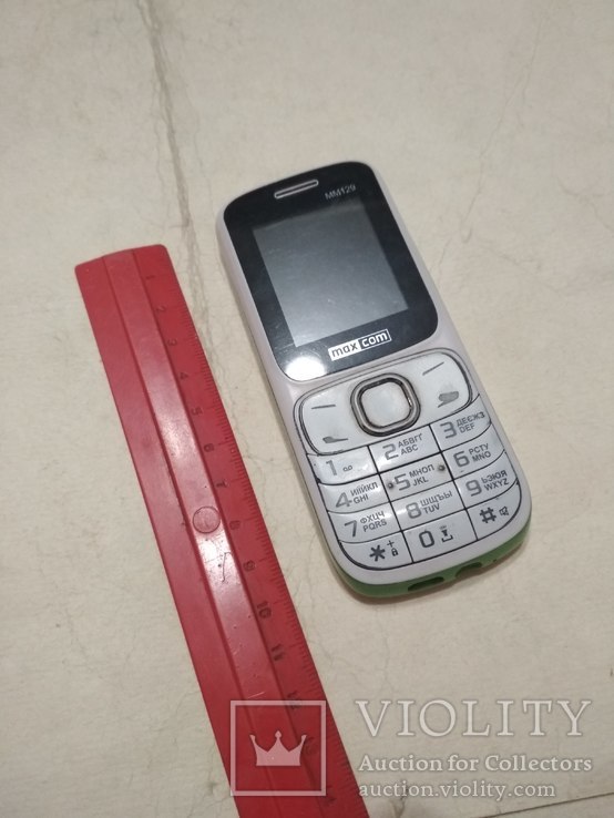 Мобильный телефон maxcom на 2 симкарты, нерабочий, без батареи