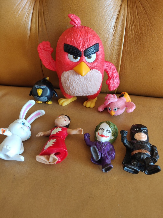 Игрушки-герои из фильмов: Бэтмен, Angry birds и др., photo number 2