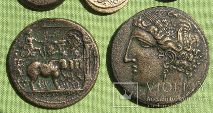 Золотые и бронзовые монеты античности. Копии, без стекла, 31х21см., фото №11