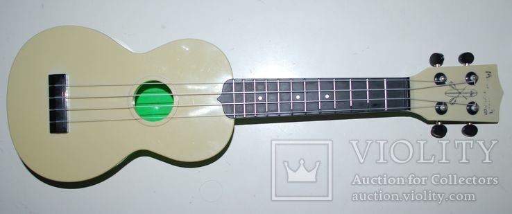 Гавайская гитара/укулеле, KALA, походный вариант - 53х16х6 см.