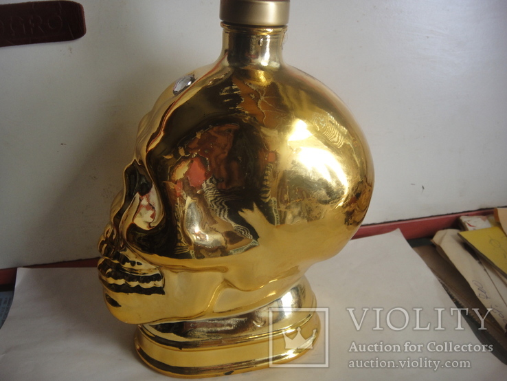 Бутылка Золотой череп, фото №3