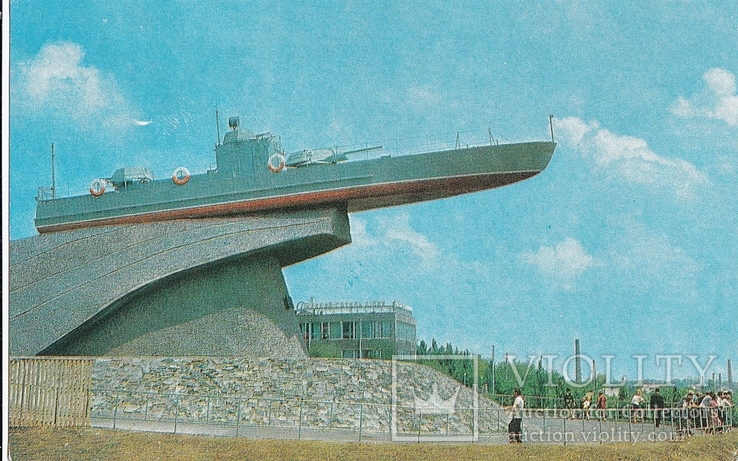 Херсон / Монумент на честь моряків Дунаскої флотилії, фото №2