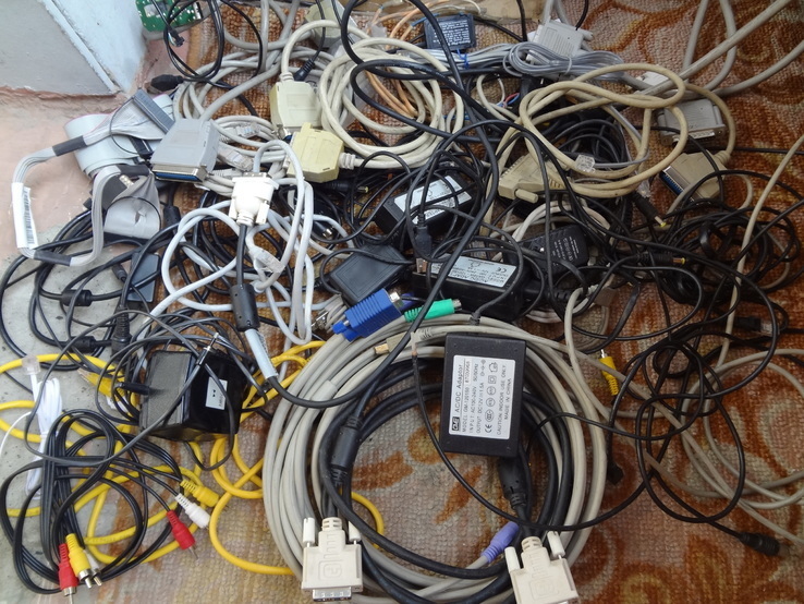 Разные кабели и зарядки, photo number 2