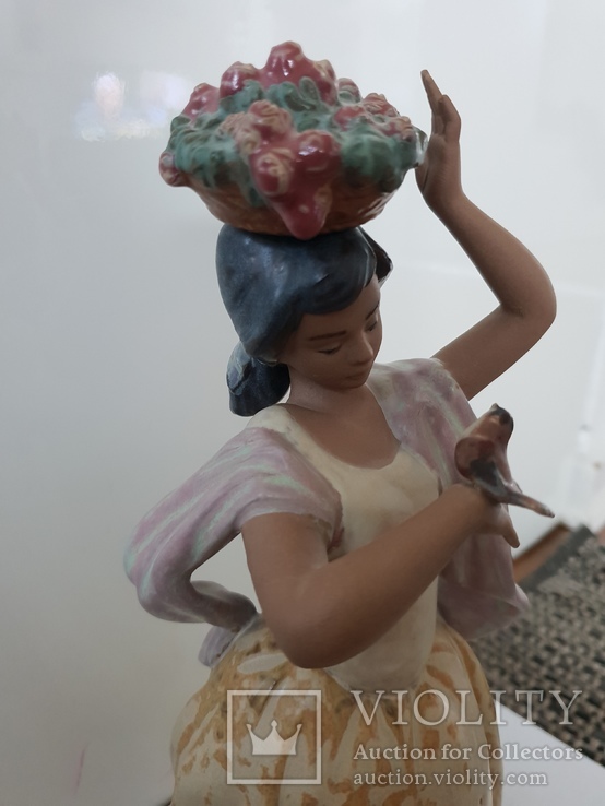 Lladro .A BIRD ON HAND , фото №5