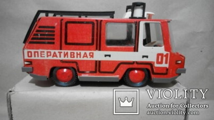 Заводная пожарная машина жесть игрушка СССР, фото №8