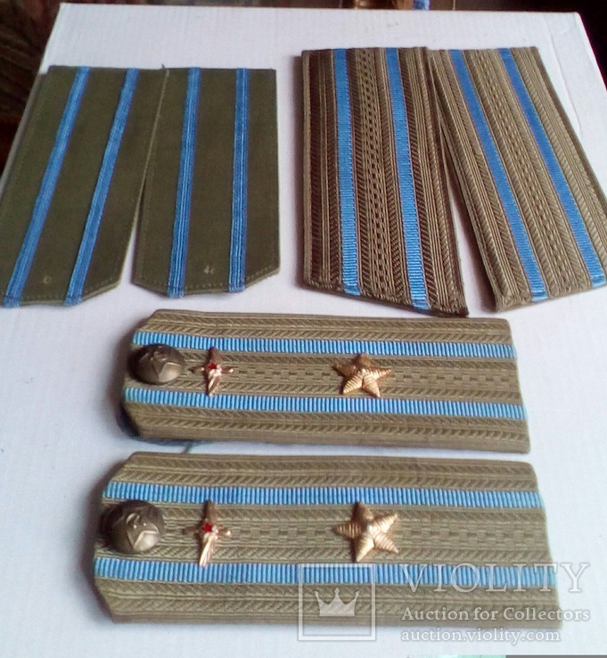 Погоны майора ВВС СССР, три пары.