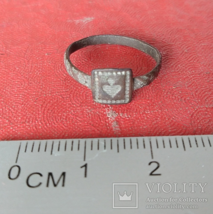 Перстень религиозный  с сердечком 19 век, фото №2