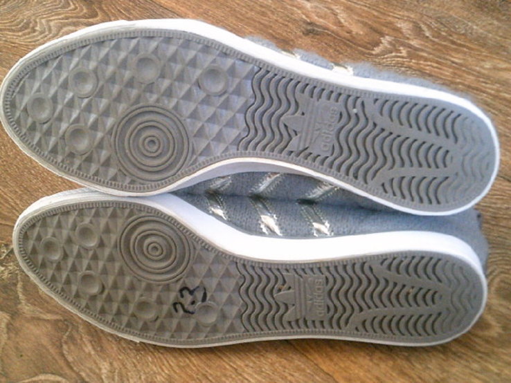 Adidas - фирменные кроссовки разм .40, фото №6