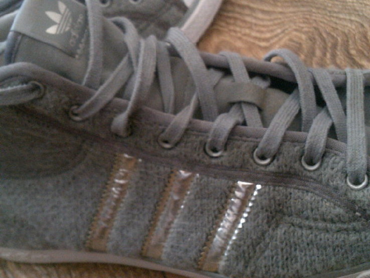 Adidas - фирменные кроссовки разм .40, фото №10