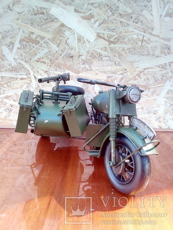 Модель военного мотоцикла