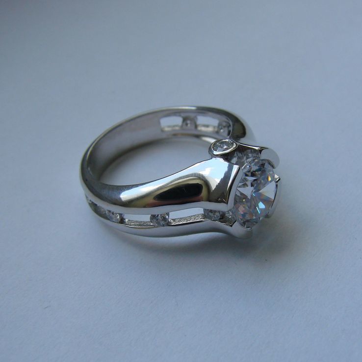 Серебряное кольцо с крупным камнем (engagement ring), фото №5