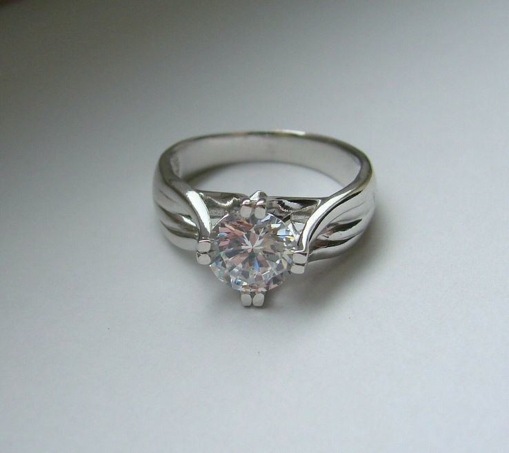Серебряное кольцо с крупным одиночным камнем (engagement ring), фото №6