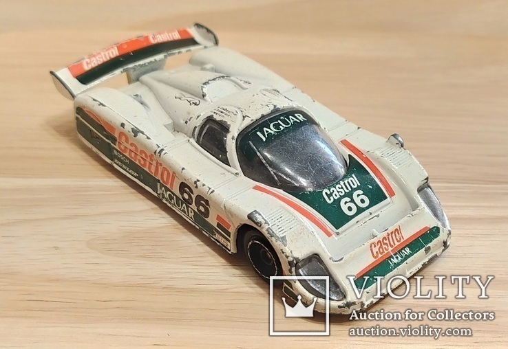 Машинка Jaguar XJR9 Castrol Corgi, фото №7