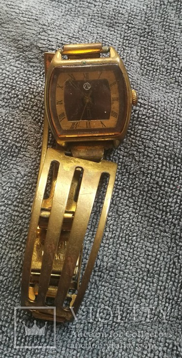 Часы женские Луч  с браслетом Аu