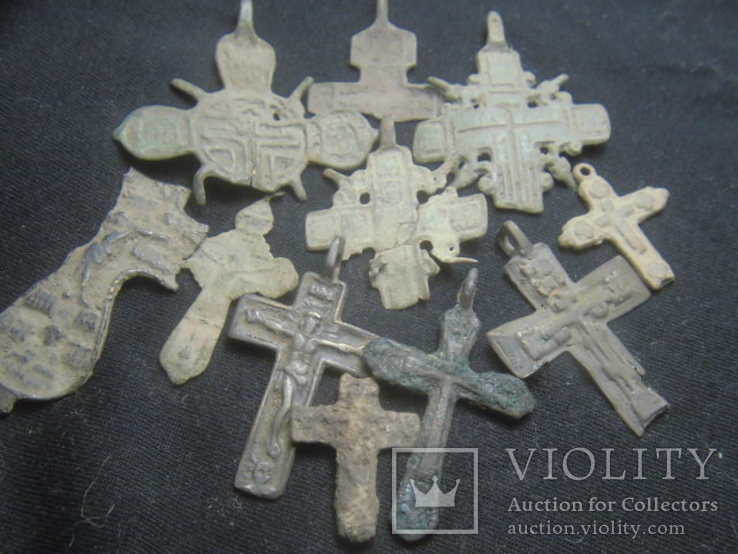 Кресты и фрагменты крестов