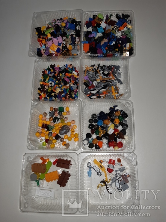 Коллекция Лего человечков, фигурок и прочего