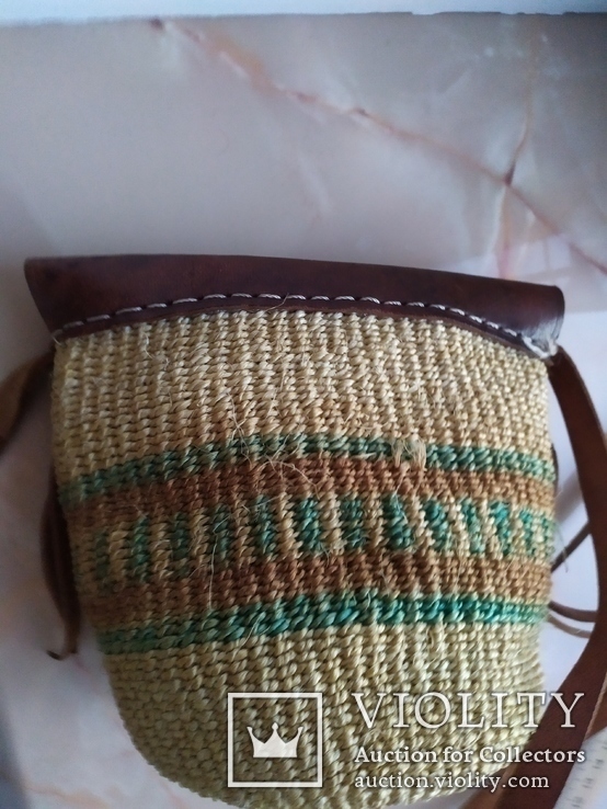 Плетёная сумочка с кожаной крышкой., фото №4