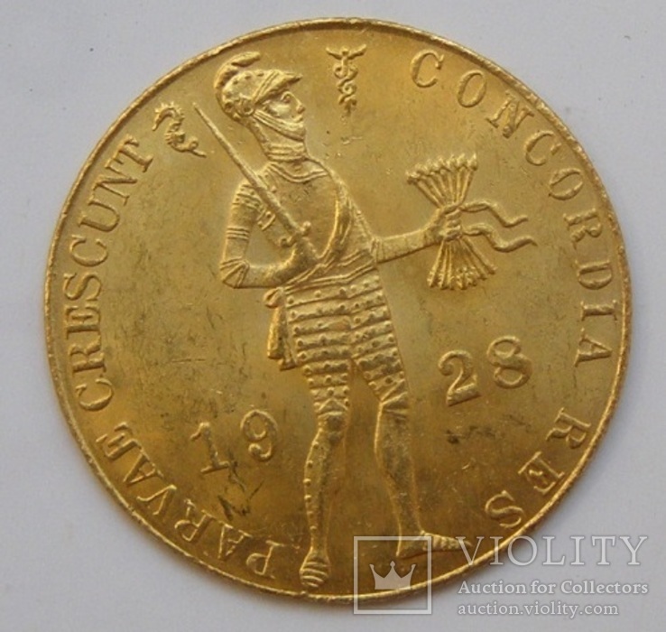 Дукат торговый 1928 г. Голландия, золото 983