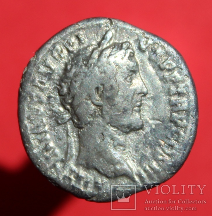 Денарий Antoninus Pius (RIC III 100c)
