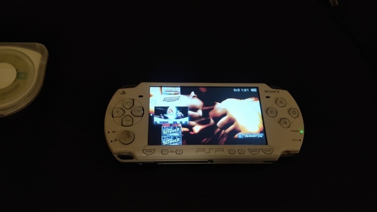 Sony PSP 2008 прошитая + флешка 64GB + наушники SONY MDR ZX660, фото №8