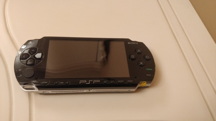 Sony PSP 1004 прошитая + флешка 16GB c играми + Наушники., фото №2
