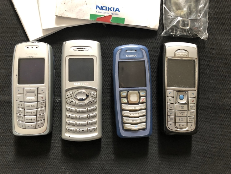Лот телефоны GCM 4 штуки Nokia и Sumsung