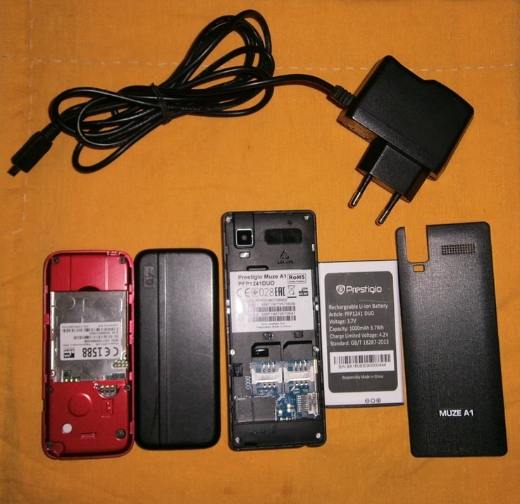 Мобильник мобилка телефон (Prestigio MUZE A1) + (MTS) + зарядное, фото №6