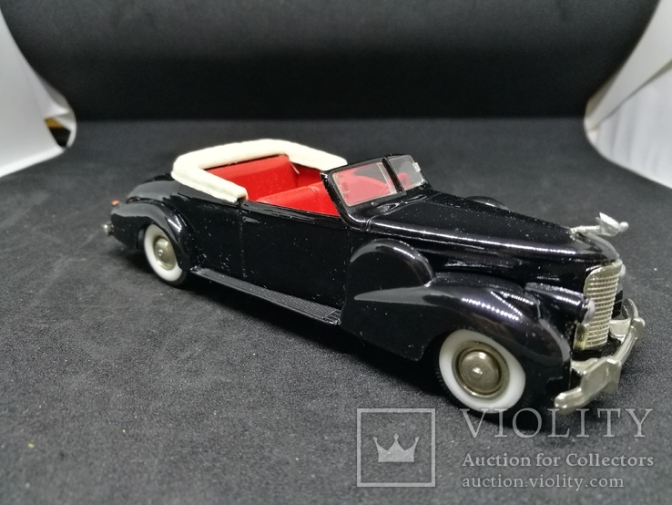 REXTOYS. CADILAC V16. CABRIOLET OUVERT 6.